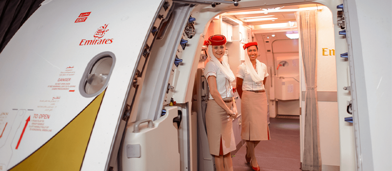 El Grupo Emirates reconoce la contribución de las mujeres emiratíes a la aviación y los viajes